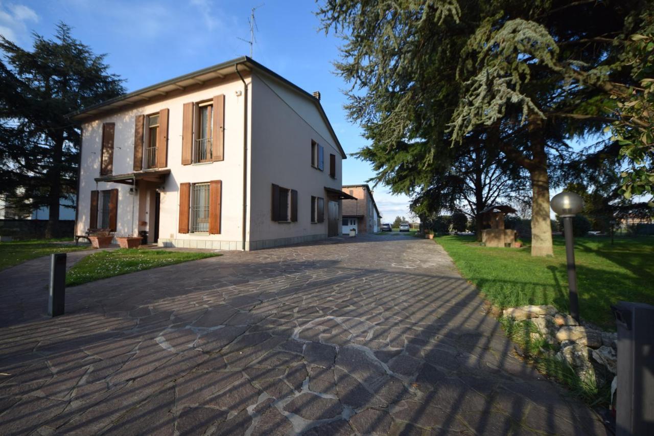 L'Oasi Di Pasqua Acomodação com café da manhã Imola Exterior foto
